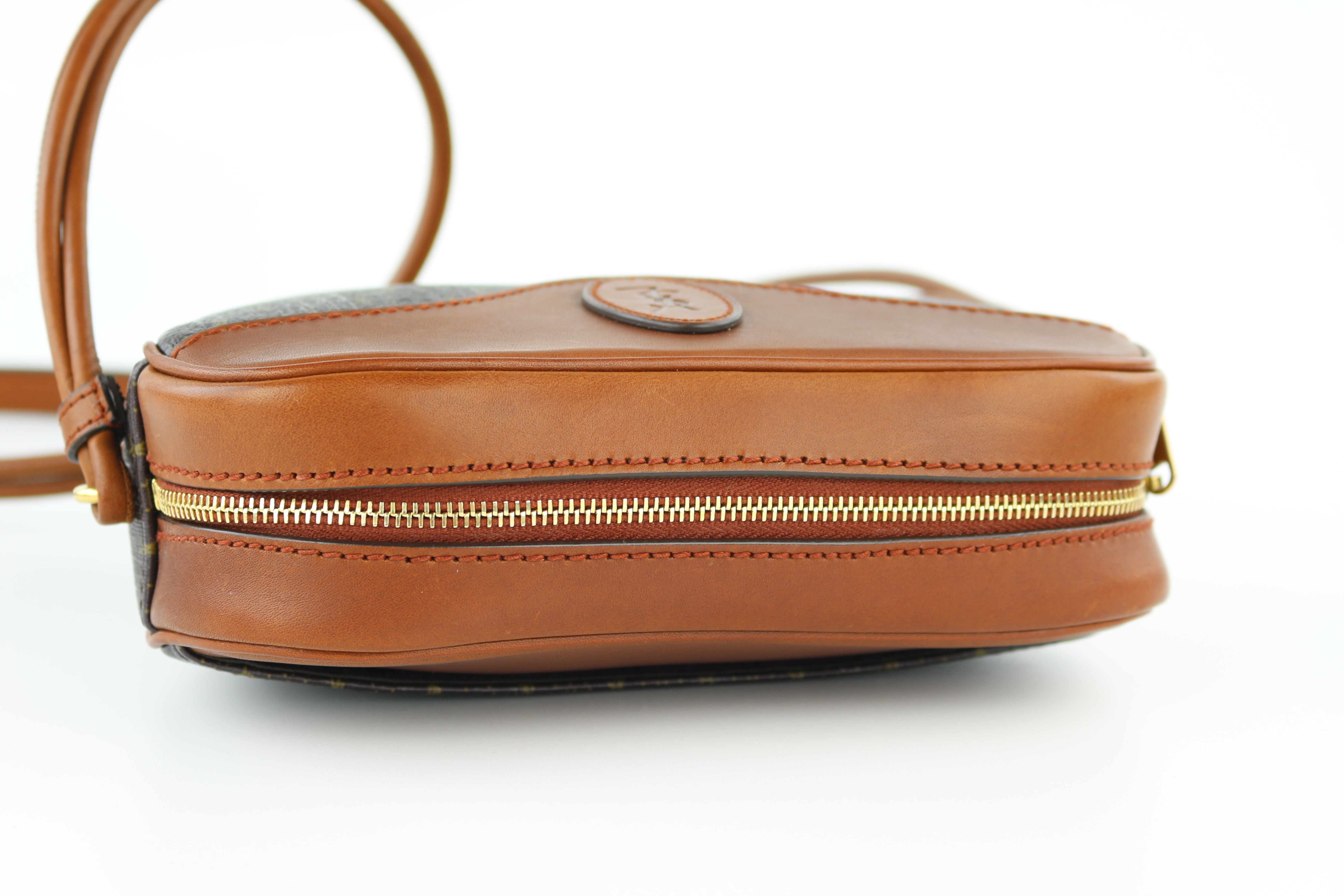 Le Monogramme Coeur Crossbody Bag