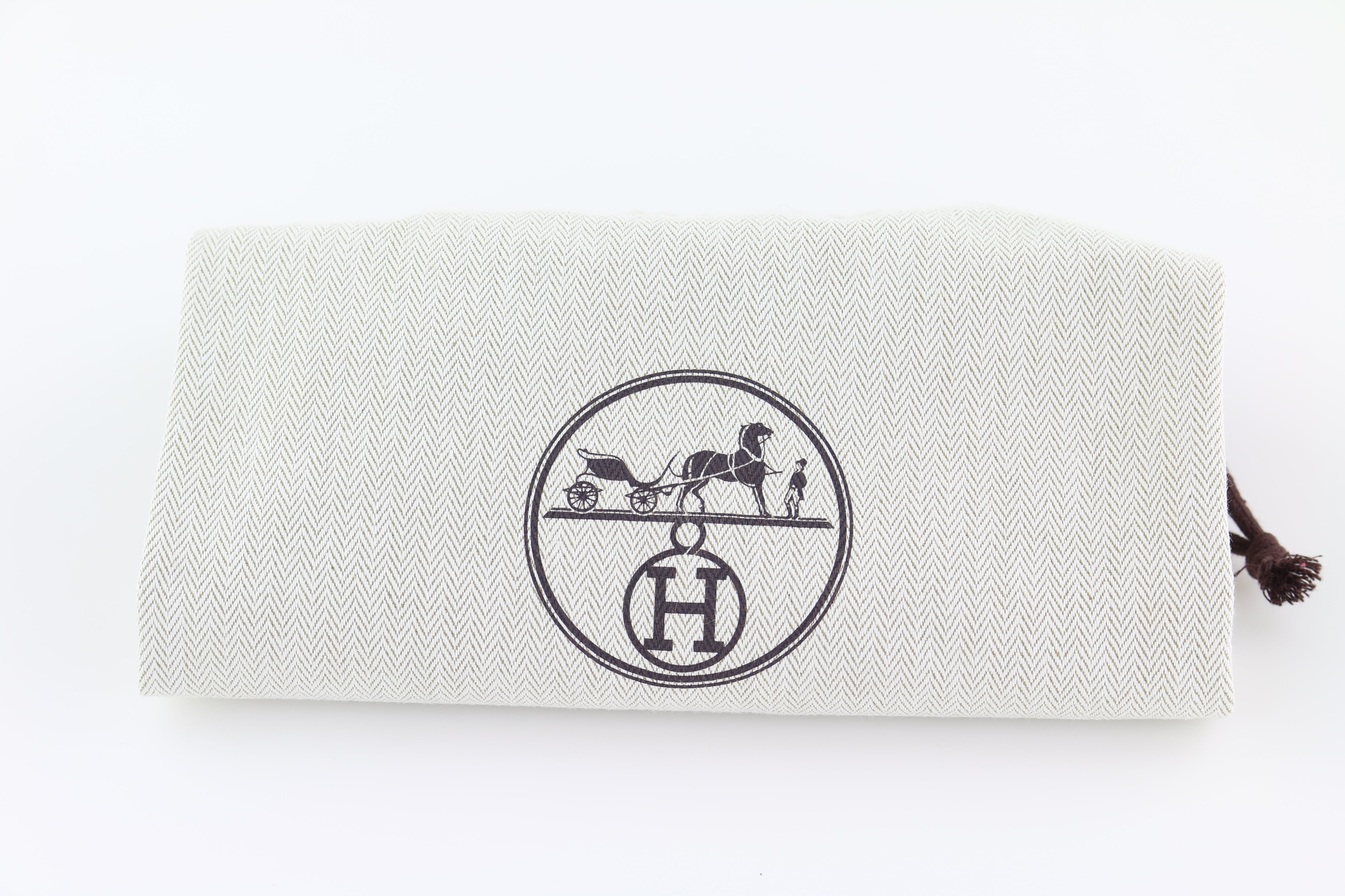 Gold Epsom Kelly Wallet to Go