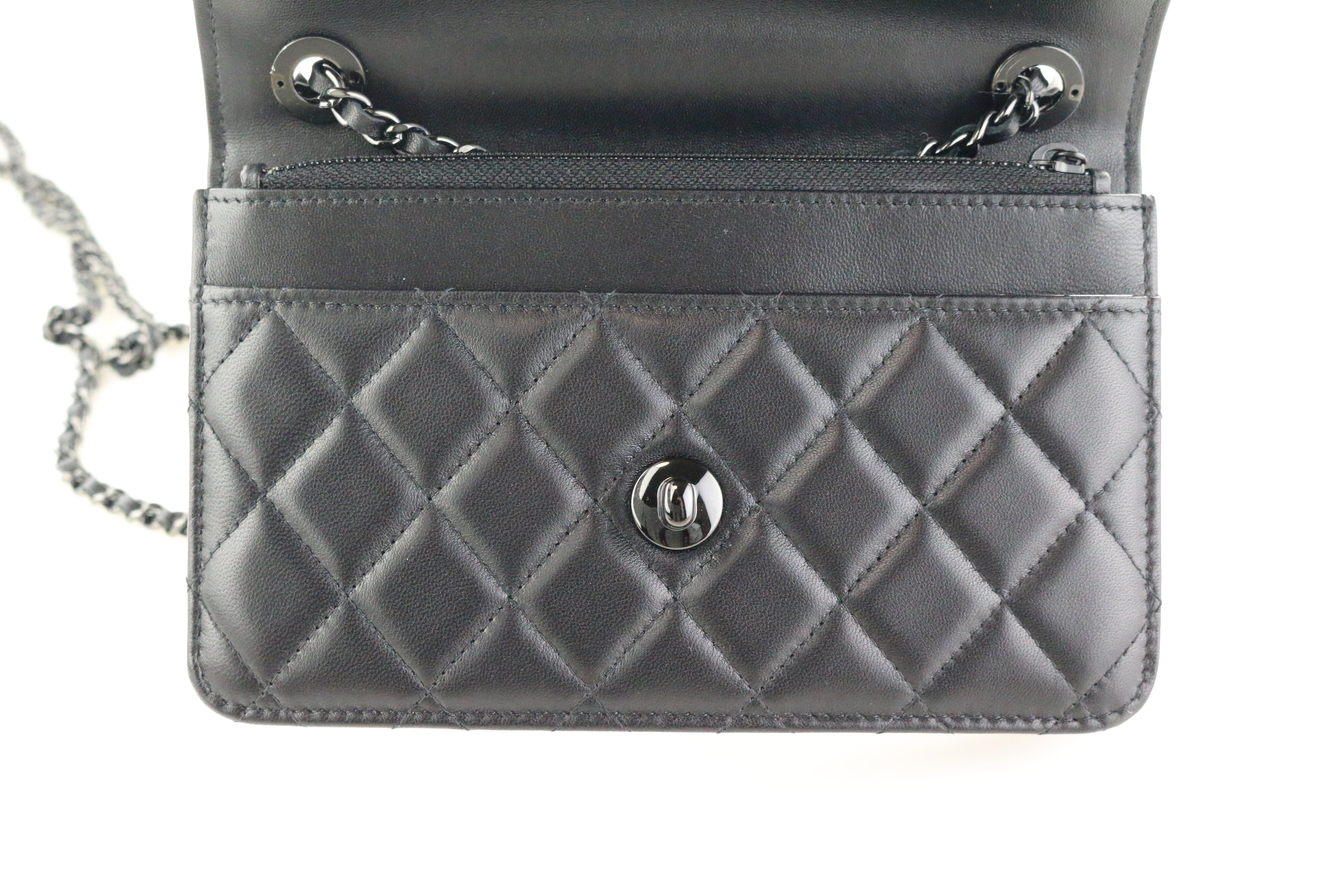 Black Trendy CC WOC
