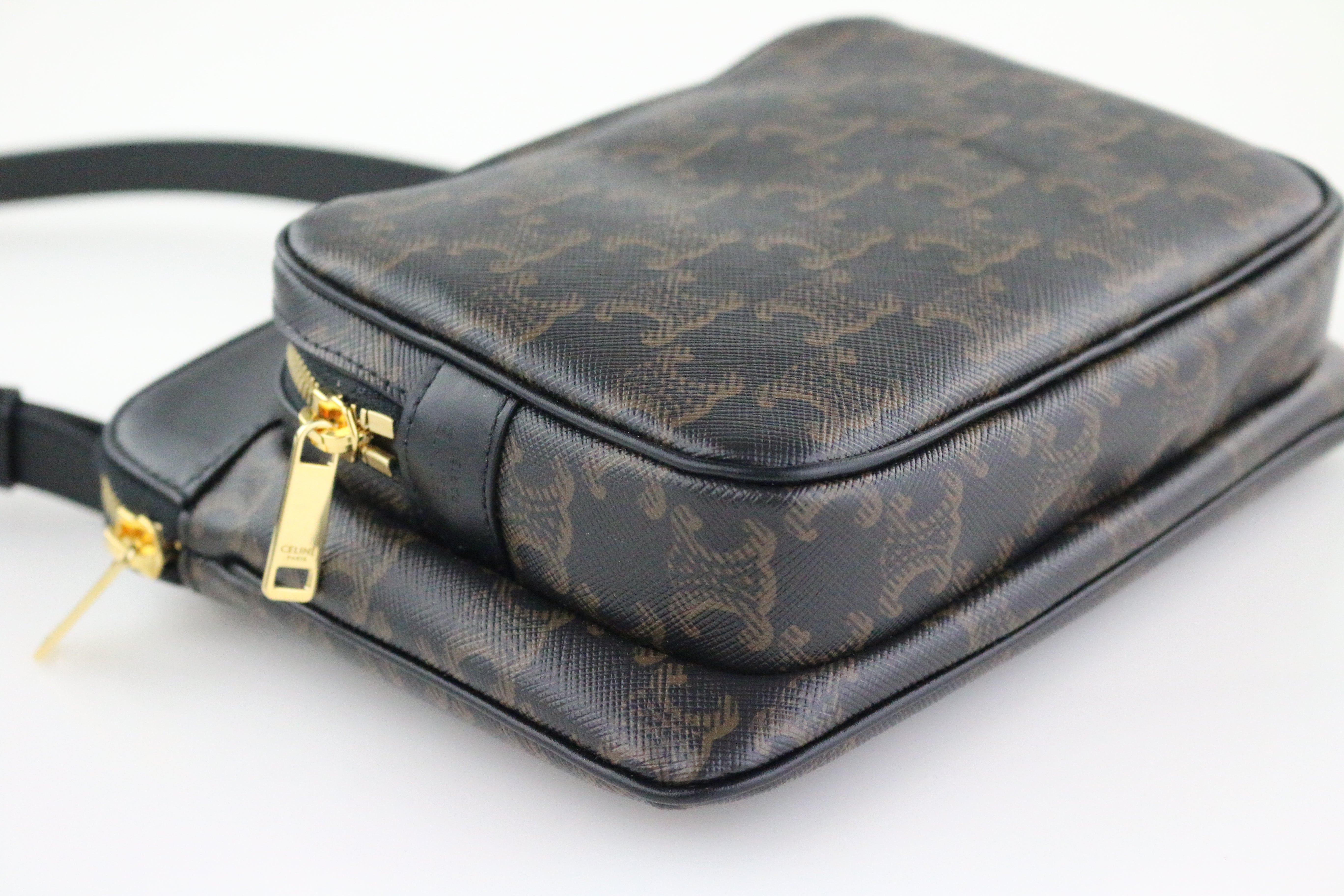 Triomphe Small Pocket Horizontal Crossbody
