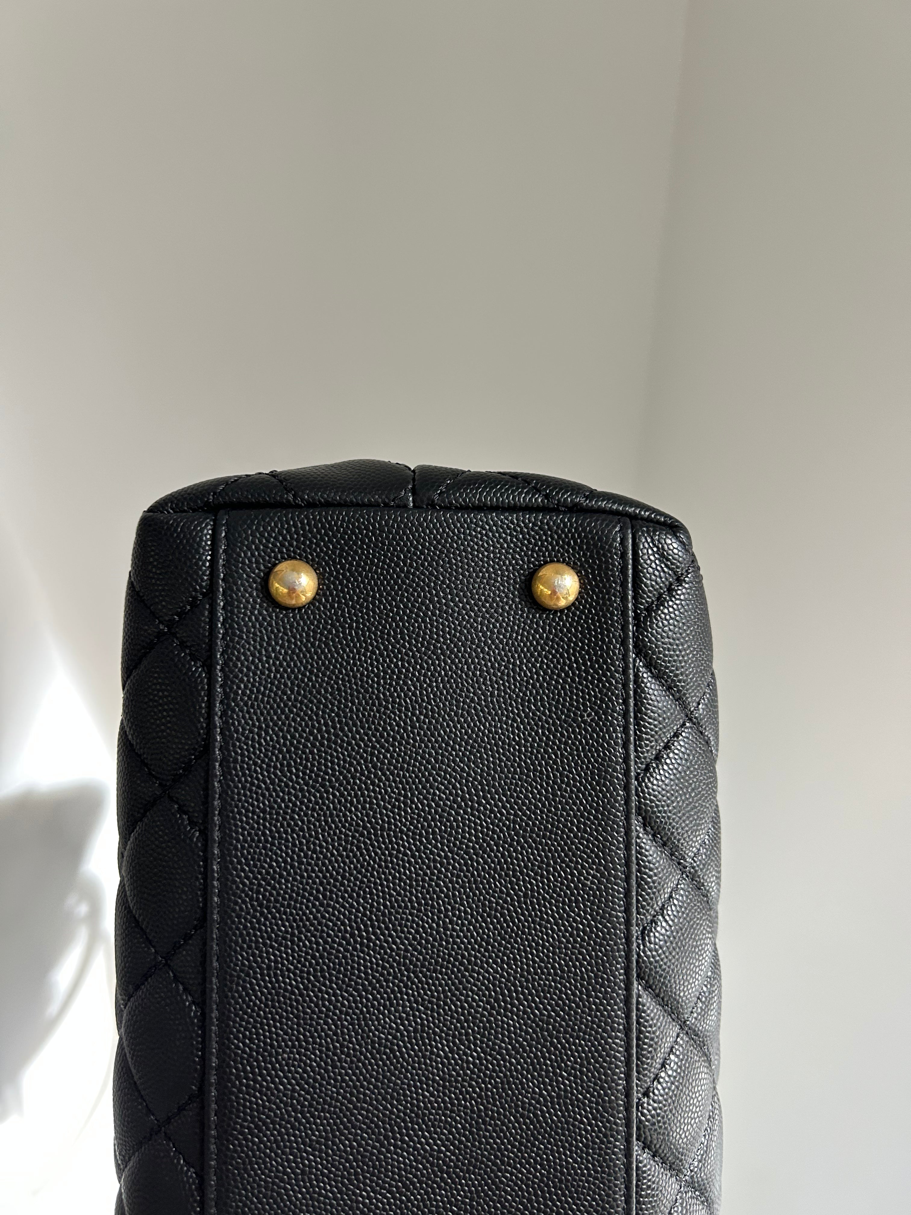 Black Caviar Medium Coco Handle