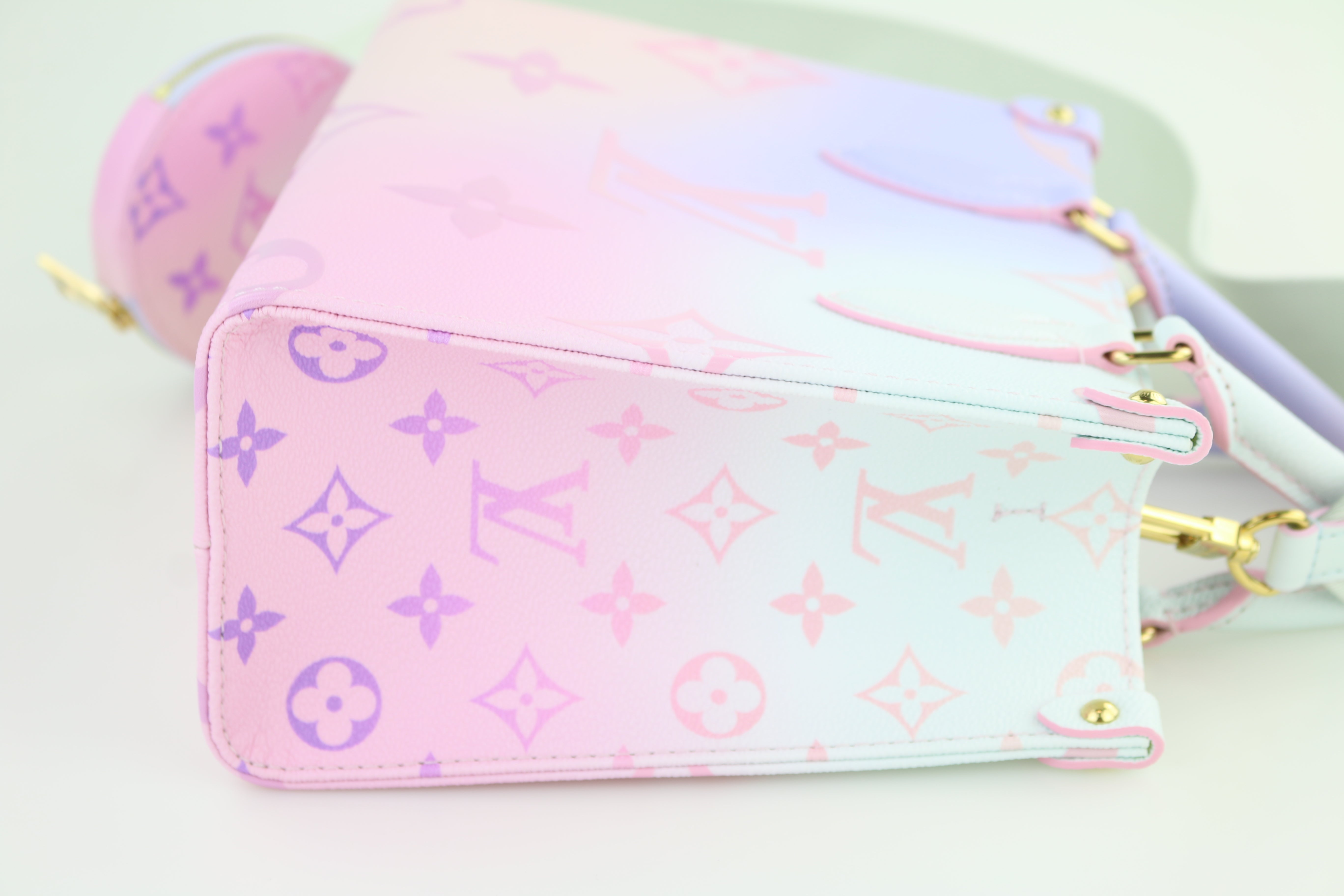 Sunrise Pastel Giant Monogram Spring In The City Onthego PM