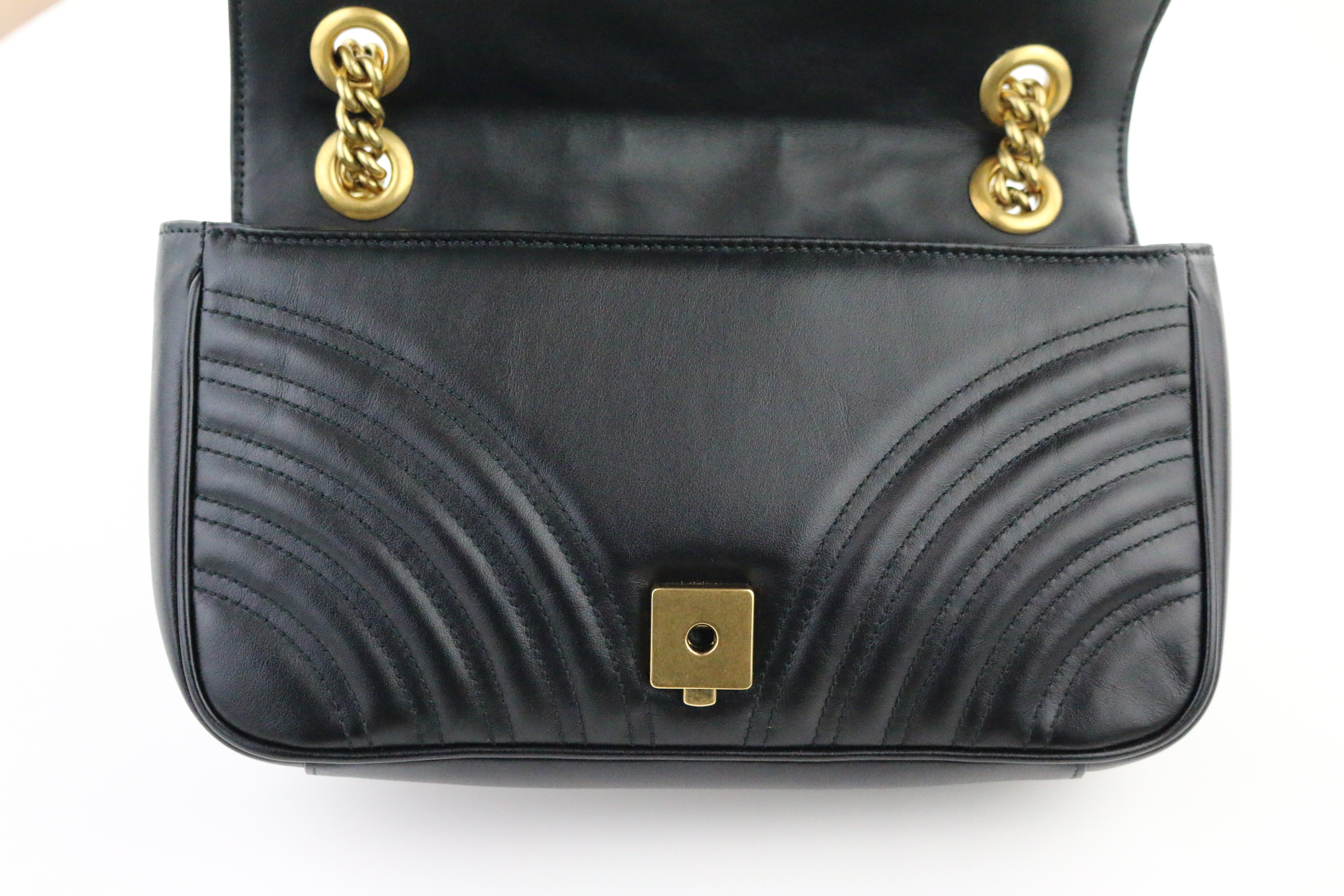 Black Small Marmont Flap