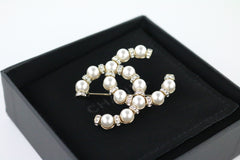 Pearl/Strass CC Brooch