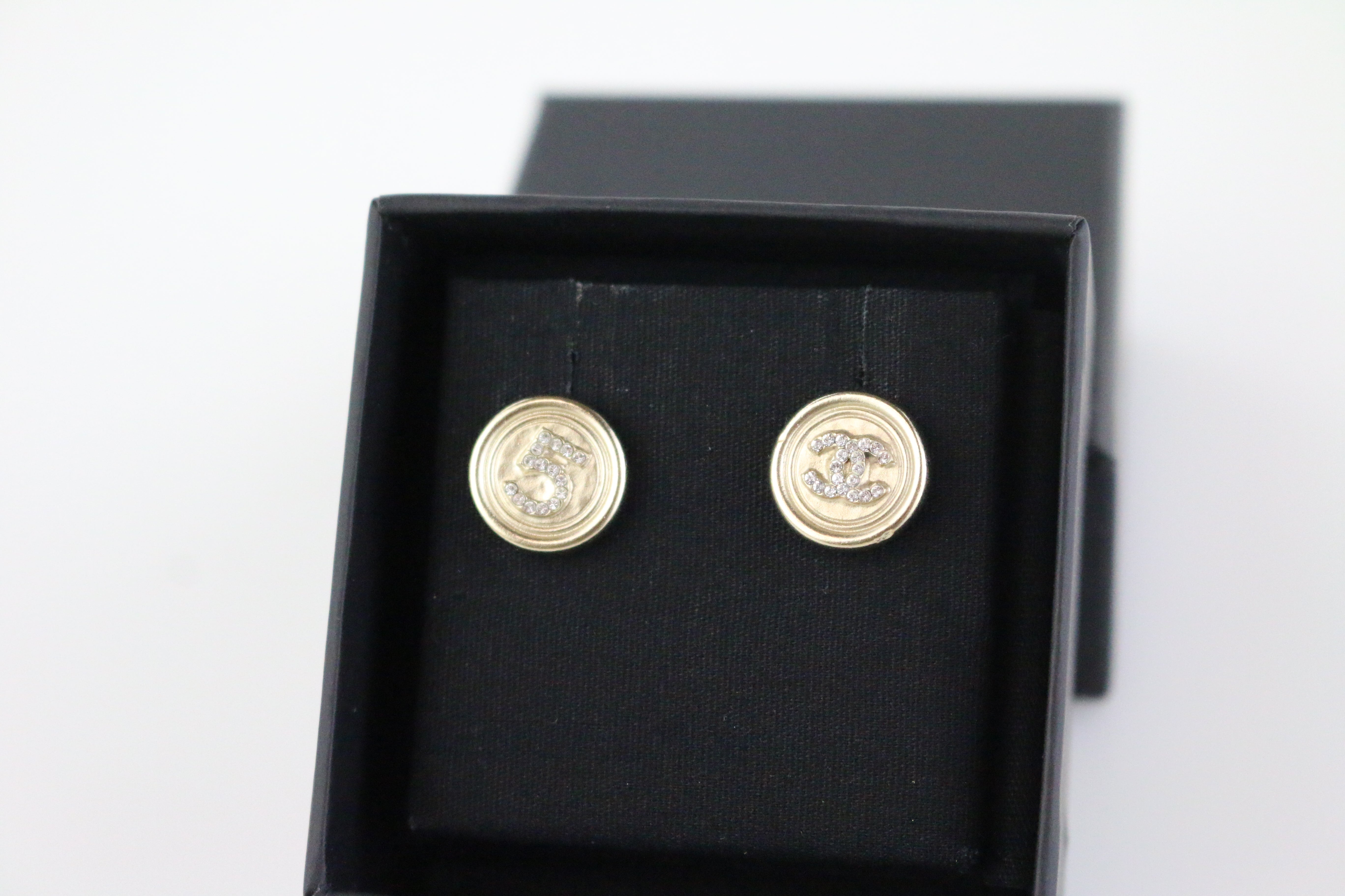 CC No.5 Round Button Stud Earrings