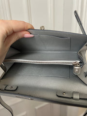 Argent Metallic Chevre Chamkilight Kelly Wallet To Go