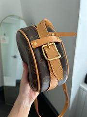 Monogram Canvas Boite Chapeau Souple PM