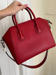 Red Small Antigona