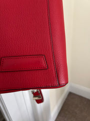 Red Small Antigona