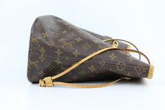 Monogram Canvas Neverfull MM