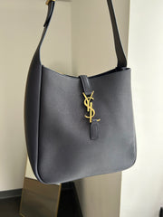 Navy Smooth Calfskin Small Le 5 A 7 Soft Hobo