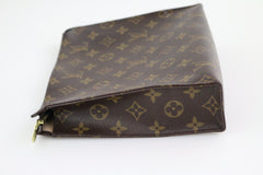 Monogram Toiletry 26