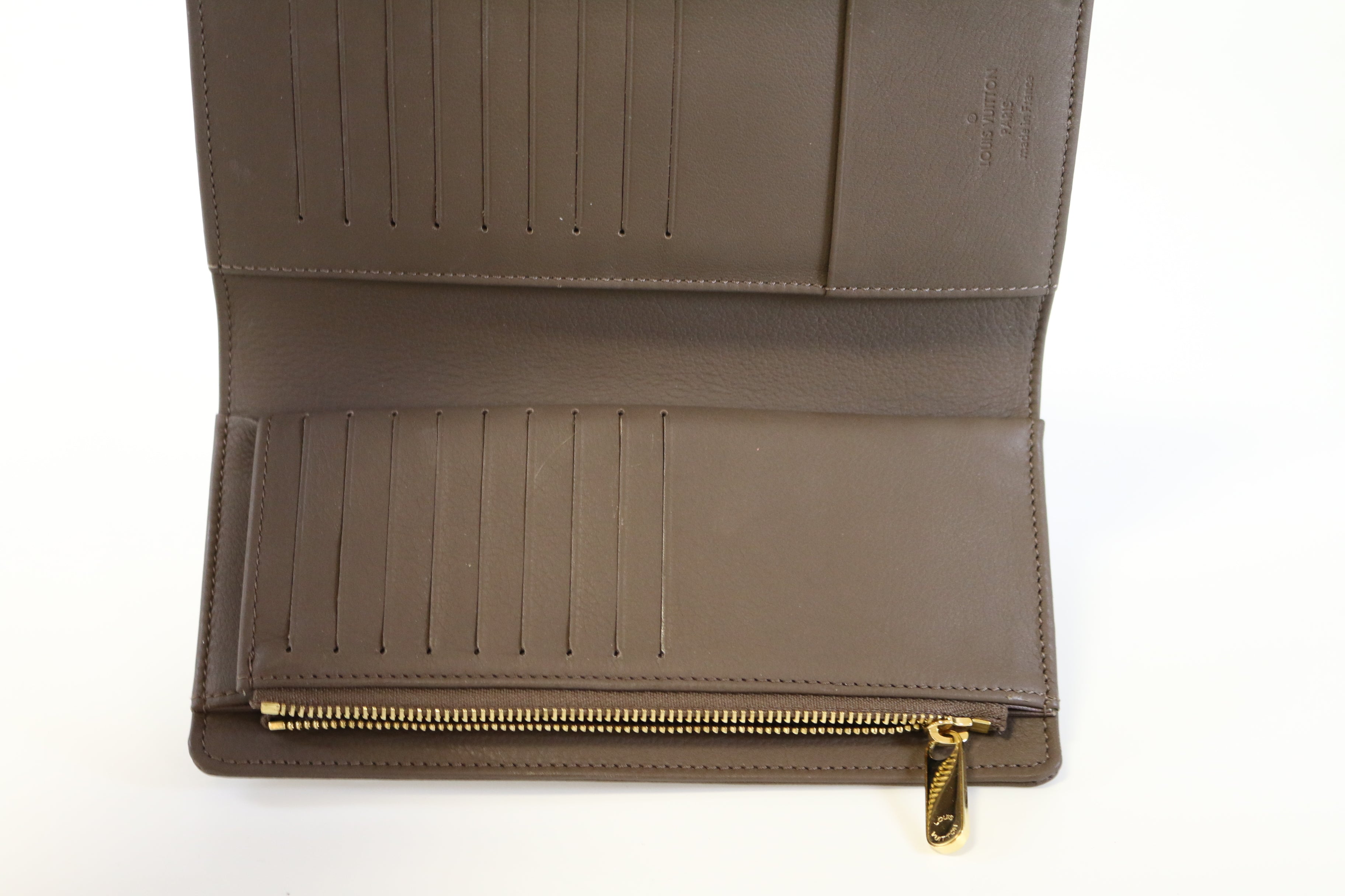 louis-vuitton long wallet with zipper