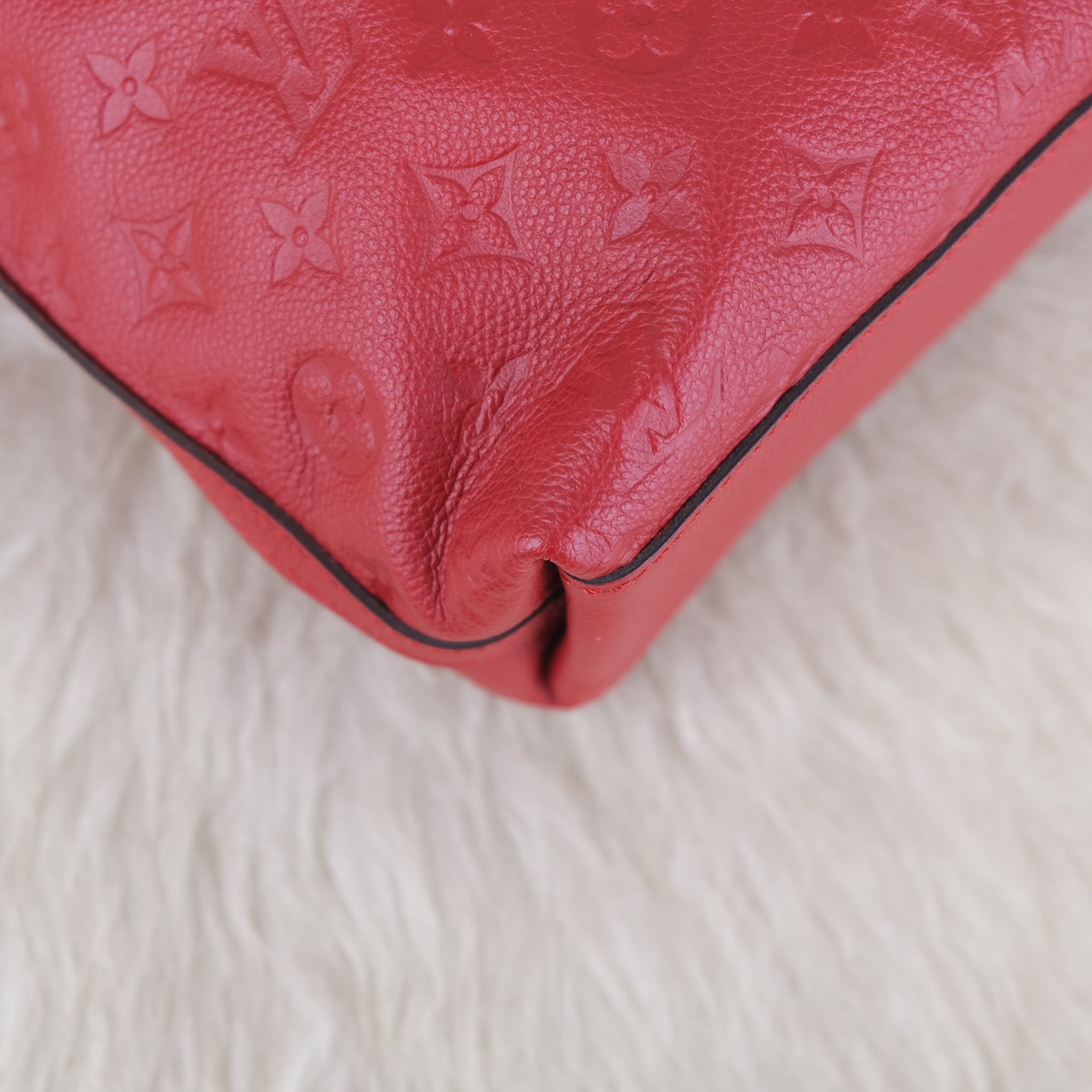 Bastille PM Empreinte – Keeks Designer Handbags