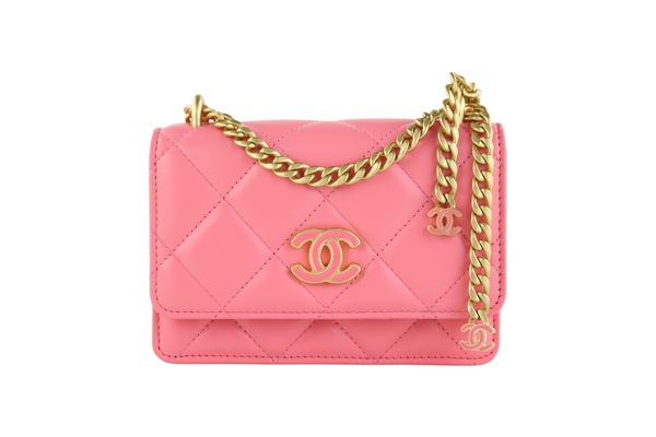 Chanel Classic Pink Caviar Vanity Bag – The Millionaires Closet