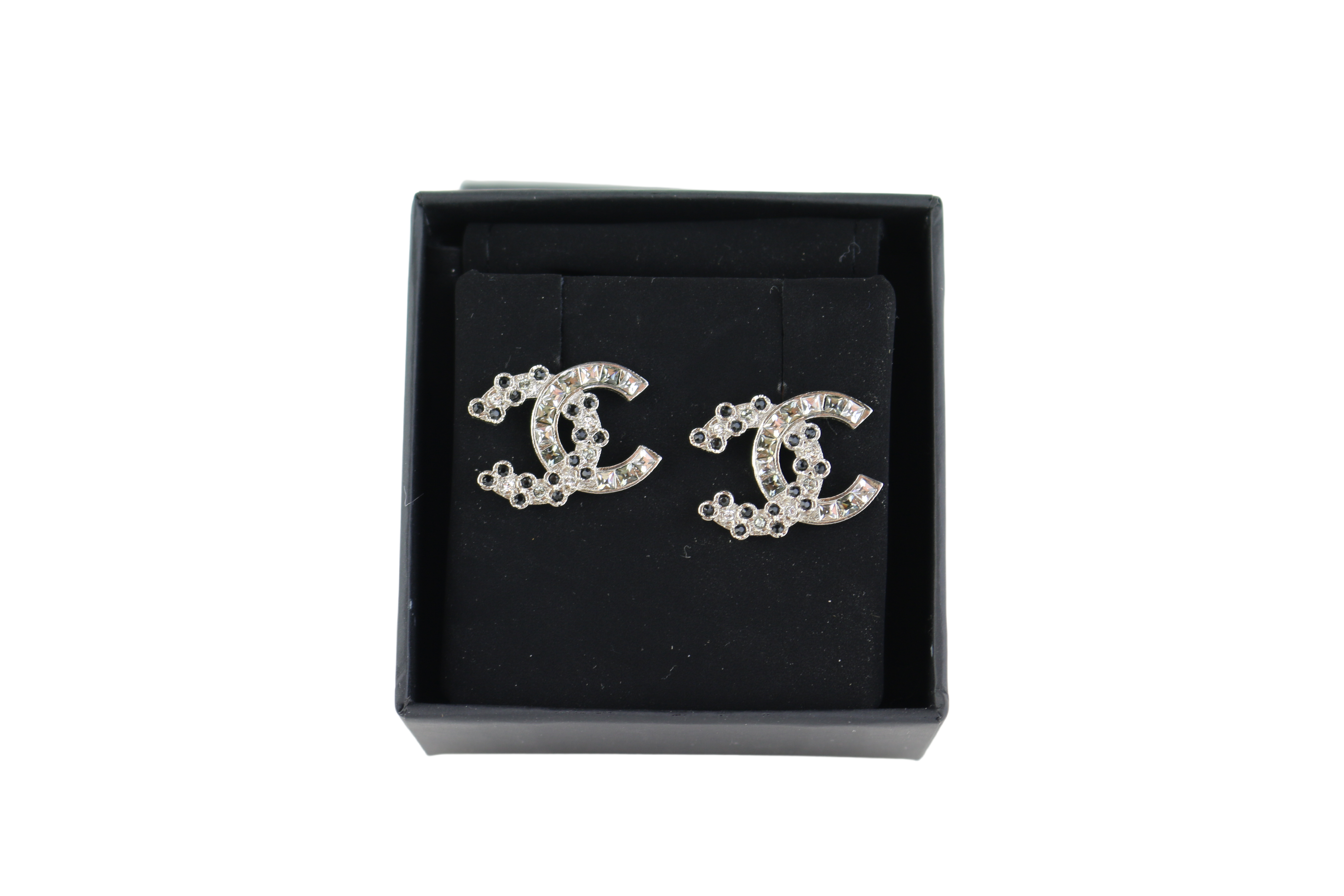 CHANEL+CC+Silver+Stud+Earrings+Black+Grey+Crystal+Authentic+Hallmark+NIB