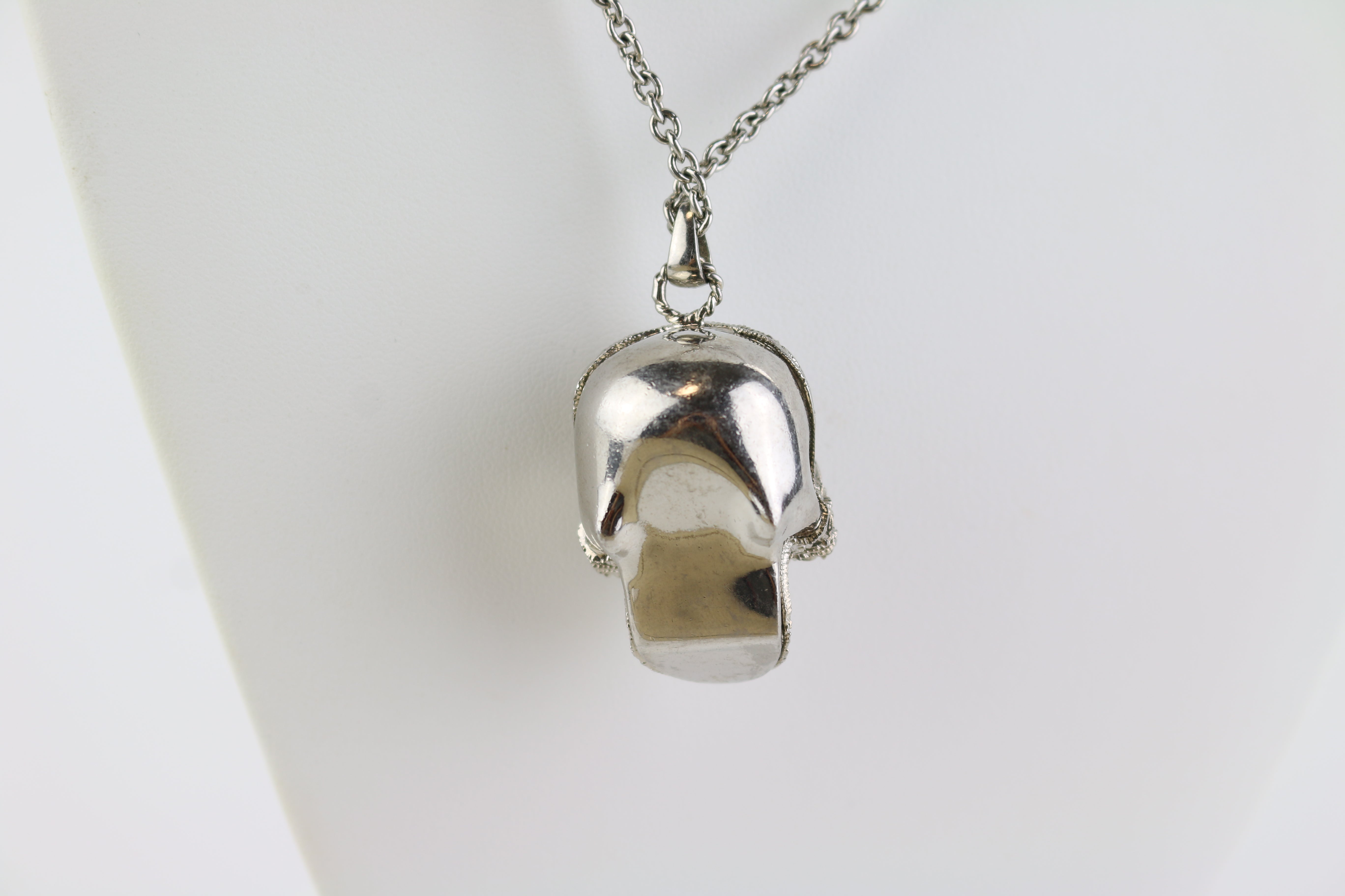 Silver/Crystal Skull Necklace