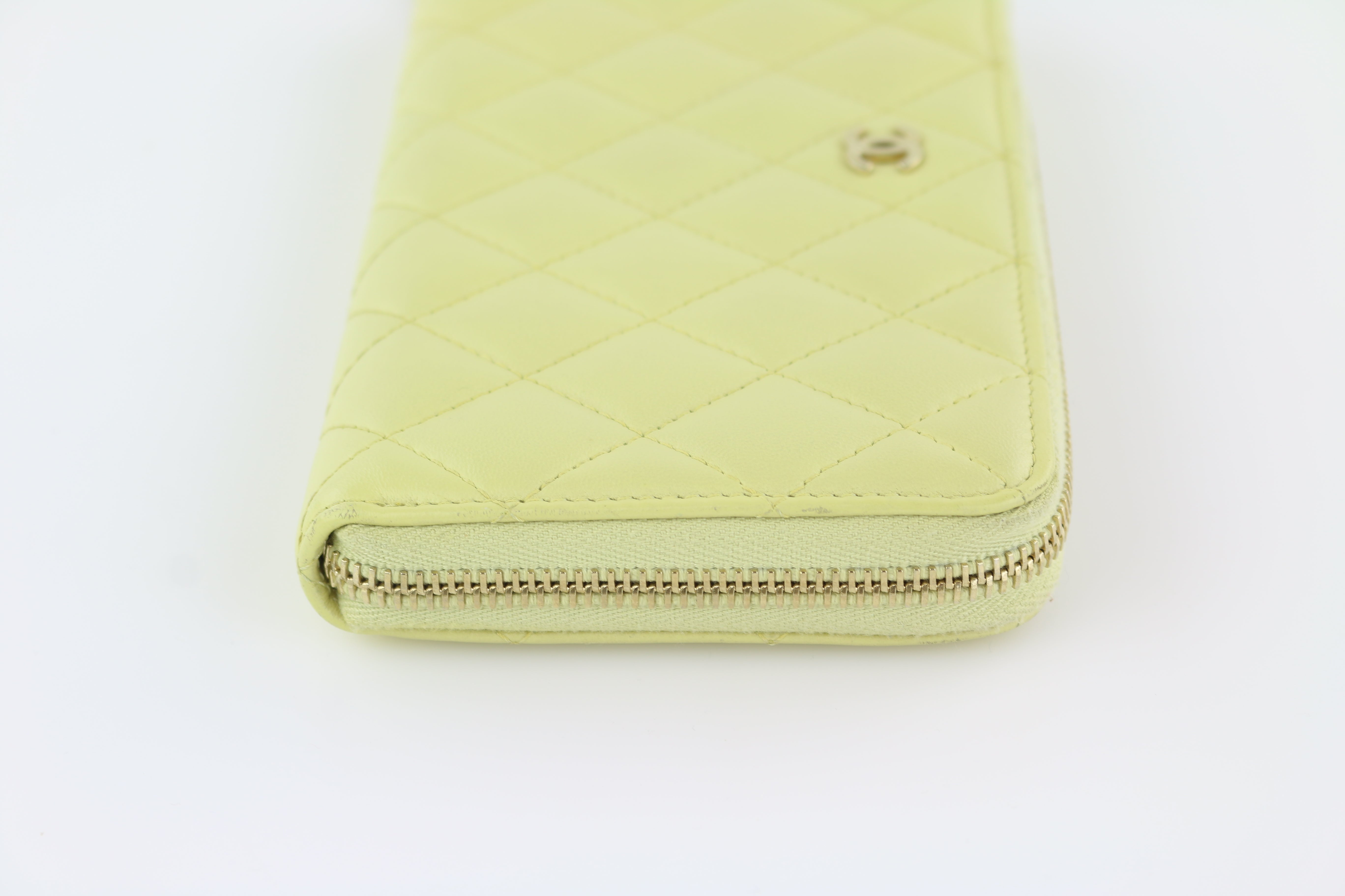 Chanel Yellow Quilted Lambskin Classic Zippy Wallet Q6ADGU1IYB002