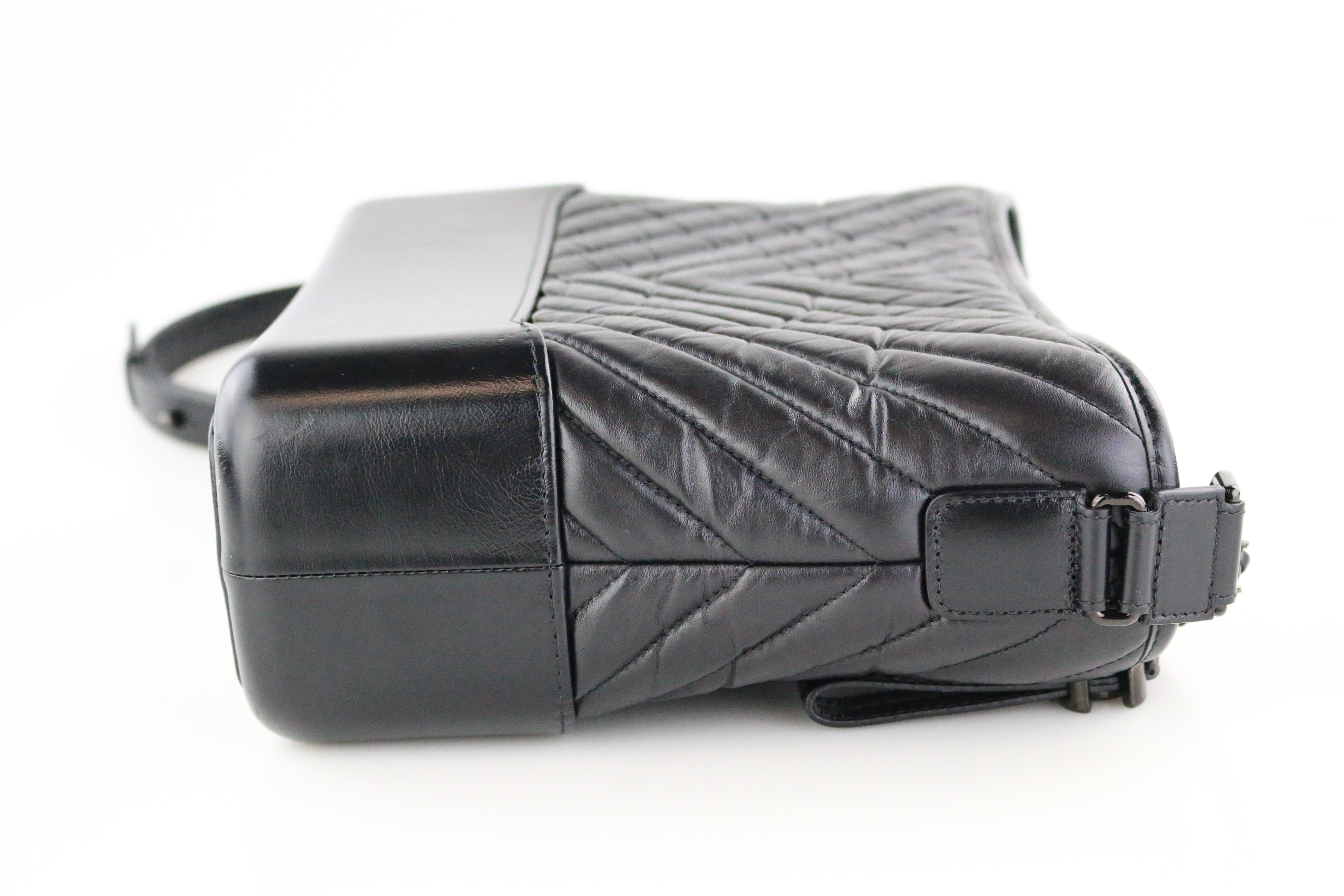 Chanel Black Calfskin Medium Chevron Gabrielle Hobo Bag – Boutique