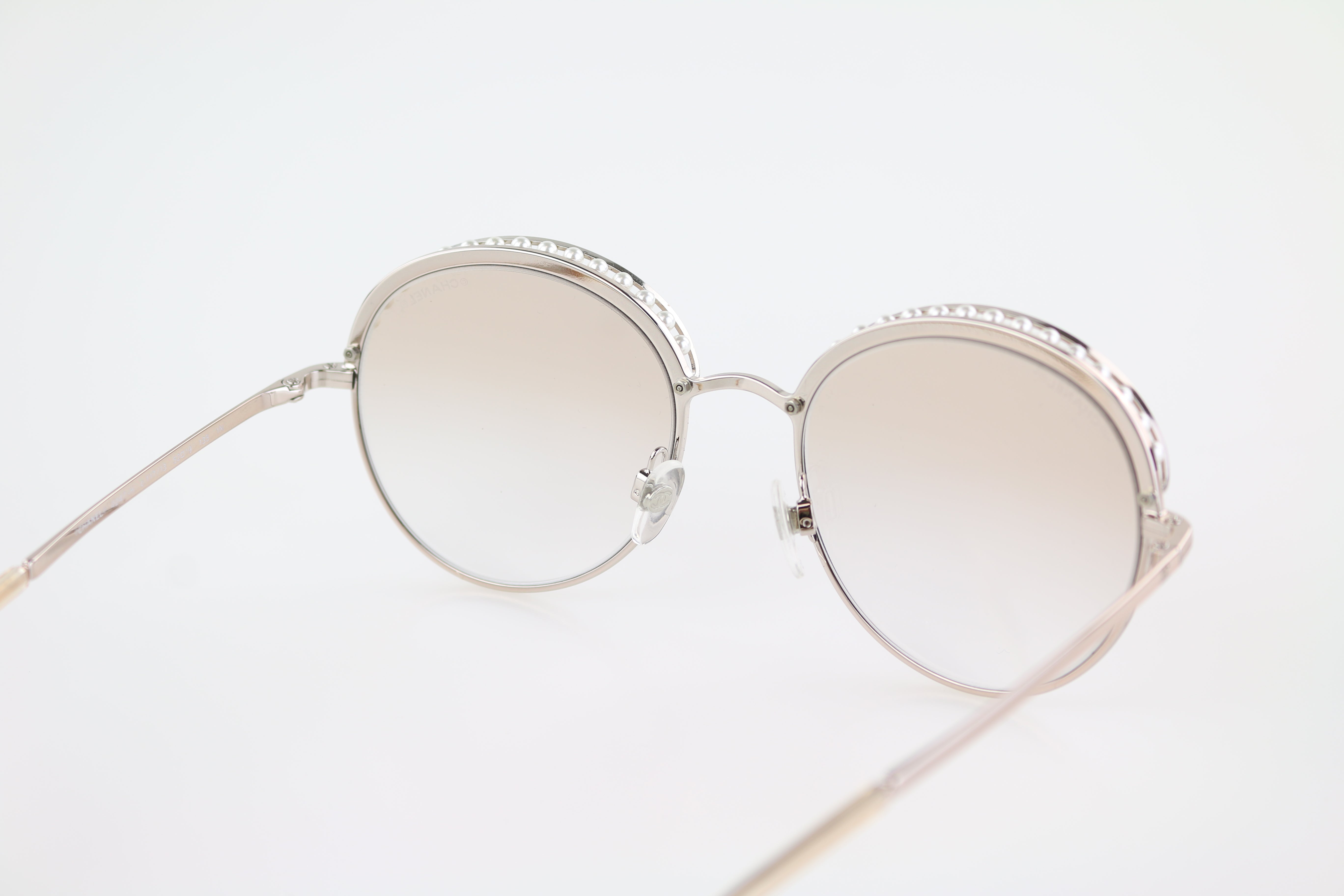 Beige Pearl/Round Sunglasses – Opulent Habits