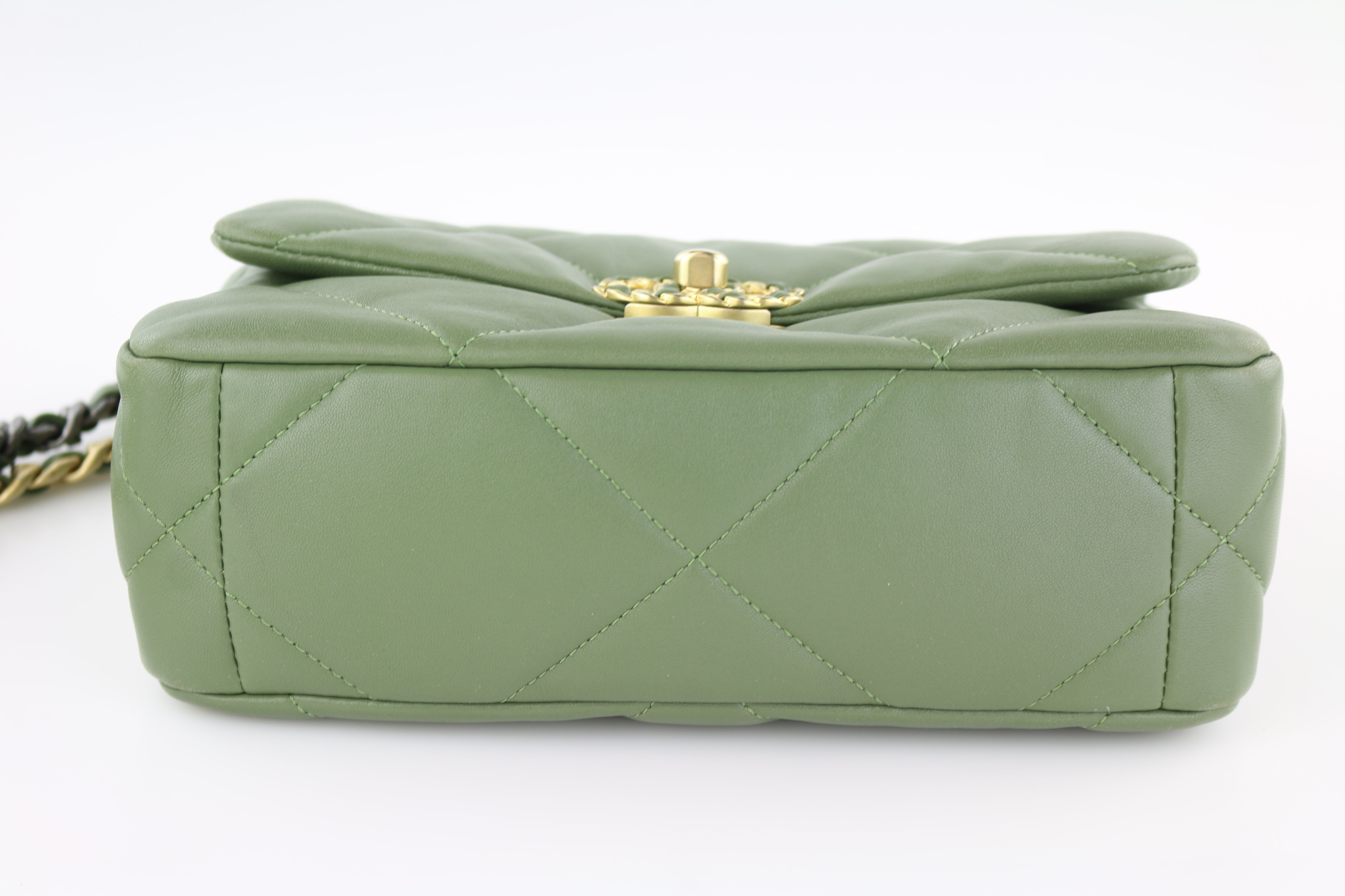 Chanel Green Classic New Mini Patent Leather Flap Bag ref217379  Joli  Closet