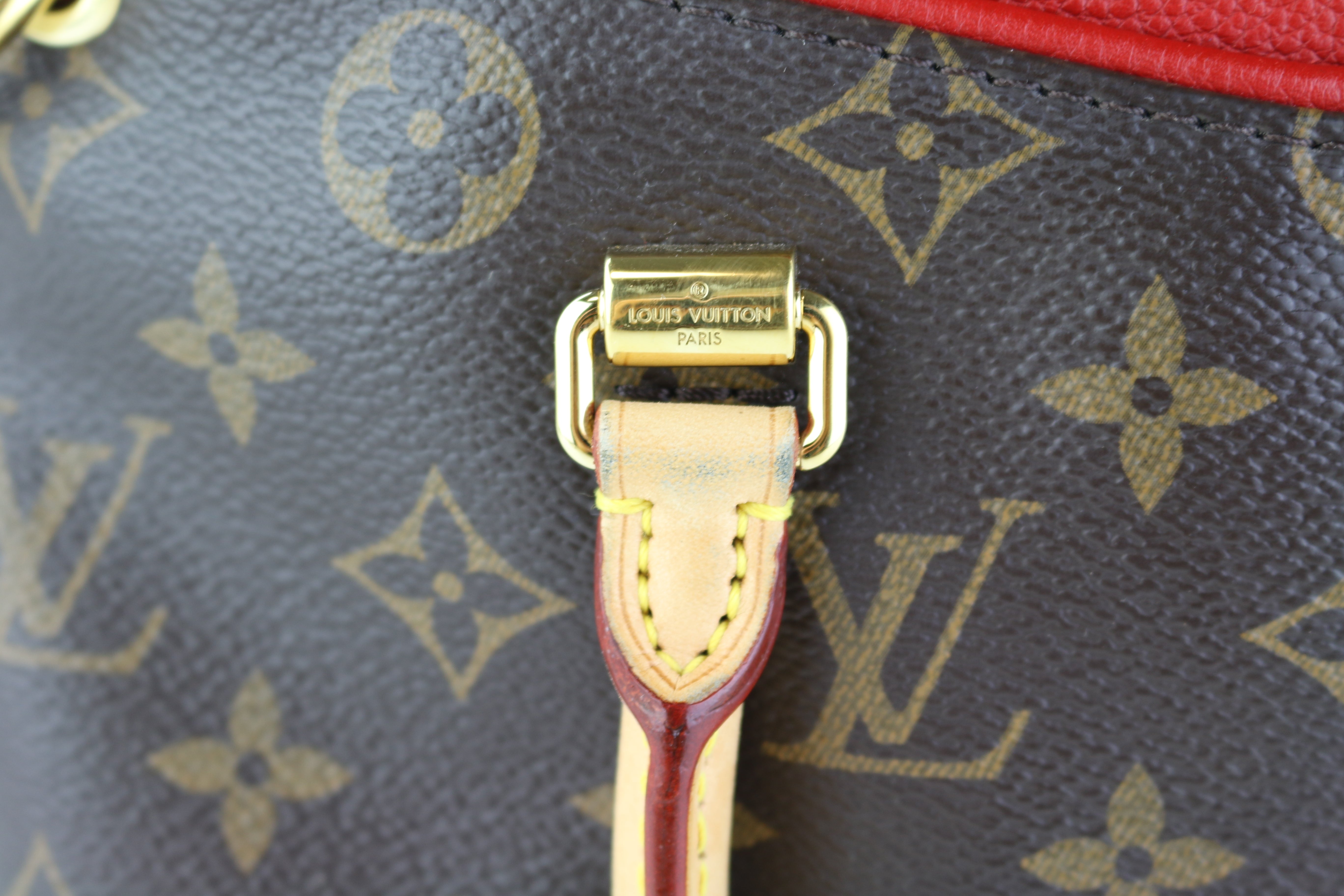 Authentic Louis Vuitton Pallas wristlet – NH Timeless Designers