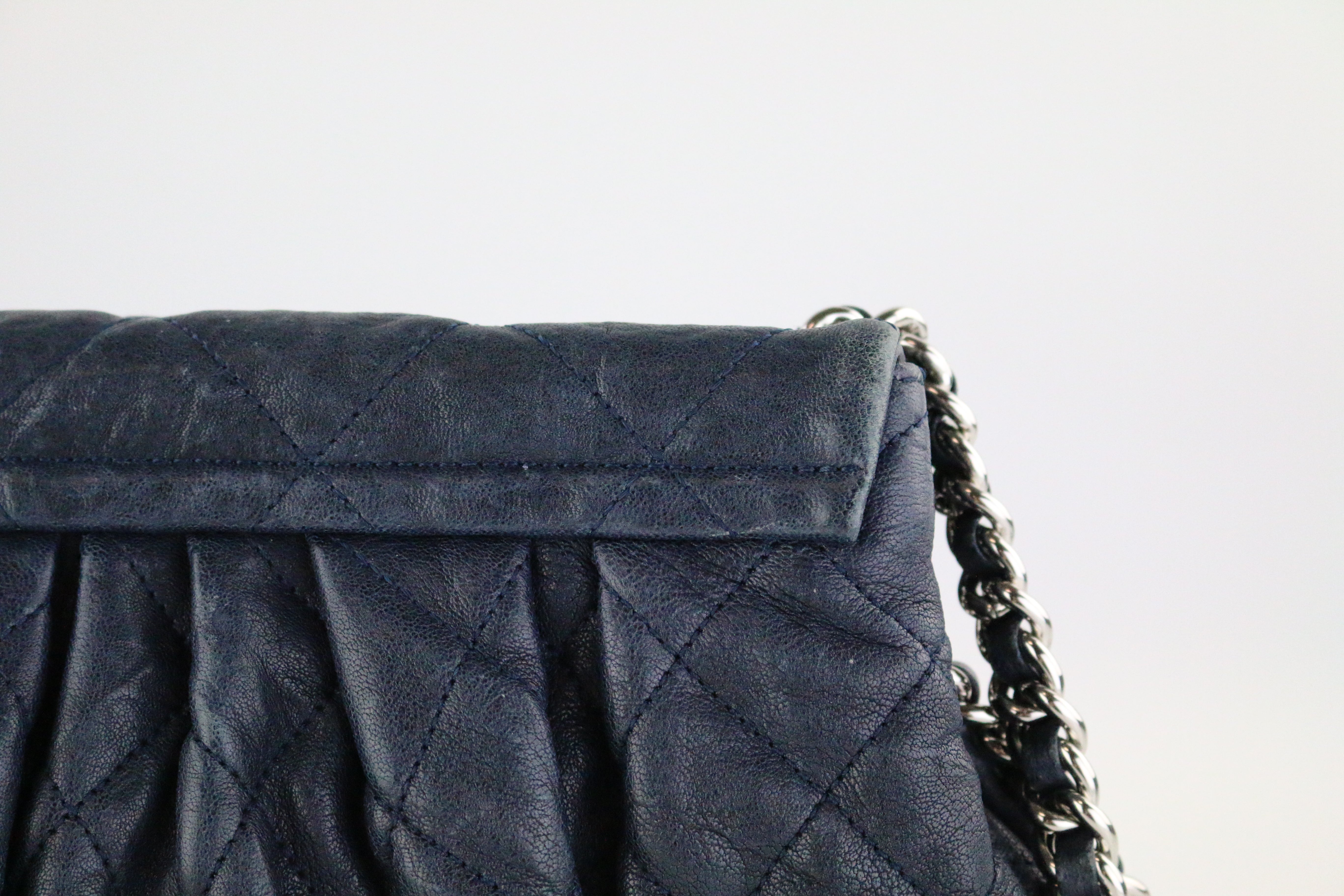 CHANEL Medium Dark Navy Chain Around Crossbody Bag – Luxury Labels